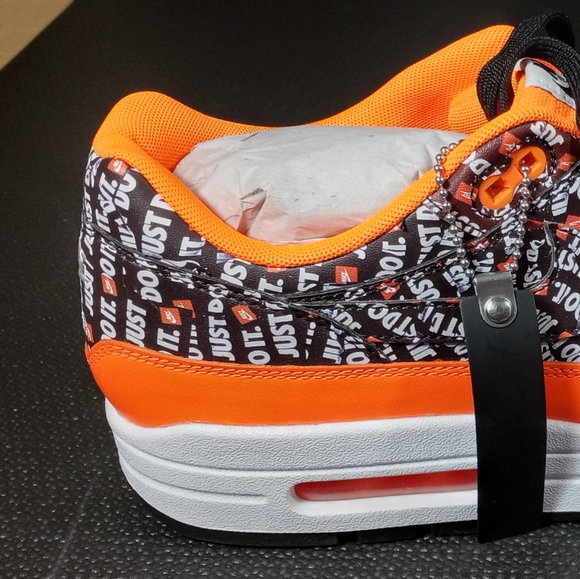 NIKE Air Max 1 Premium 'Just Do It' Orange - Picture 6 of 13